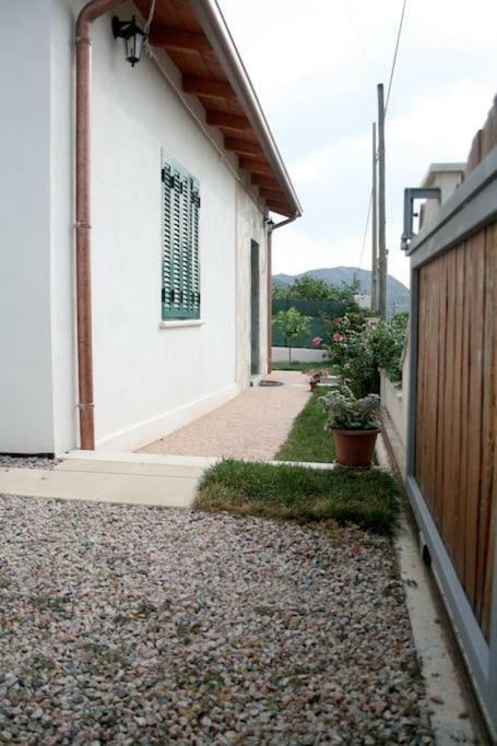 8 Via V. Monti Villa Loiri Porto San Paolo Eksteriør billede